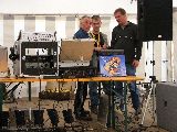 DJ 