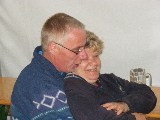 Micha kuschelt mit Kathrin