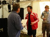 Sven gratuliert gleich